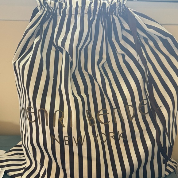 Henri Bendel tote - Picture 6 of 6